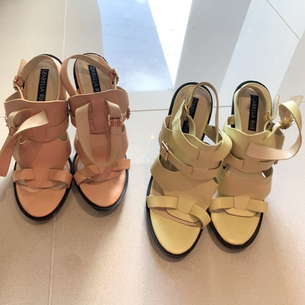 Lot ! Of Izabela Rue heels.